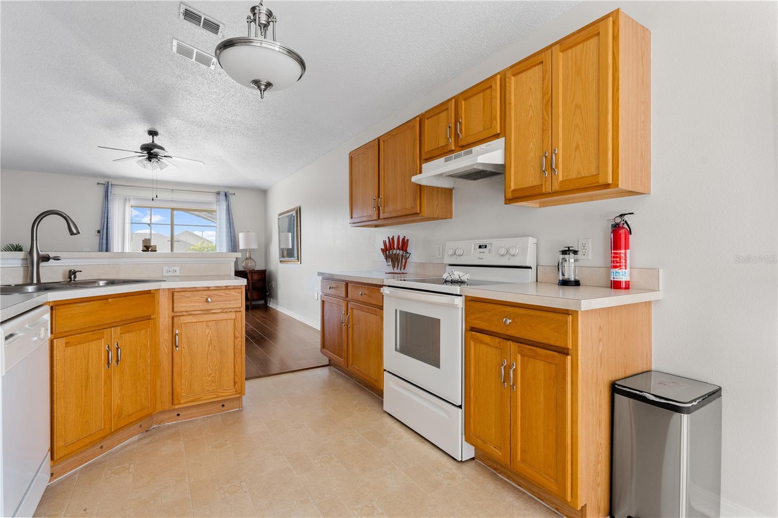 454 WHITBY ST, DAVENPORT, FL, 33897