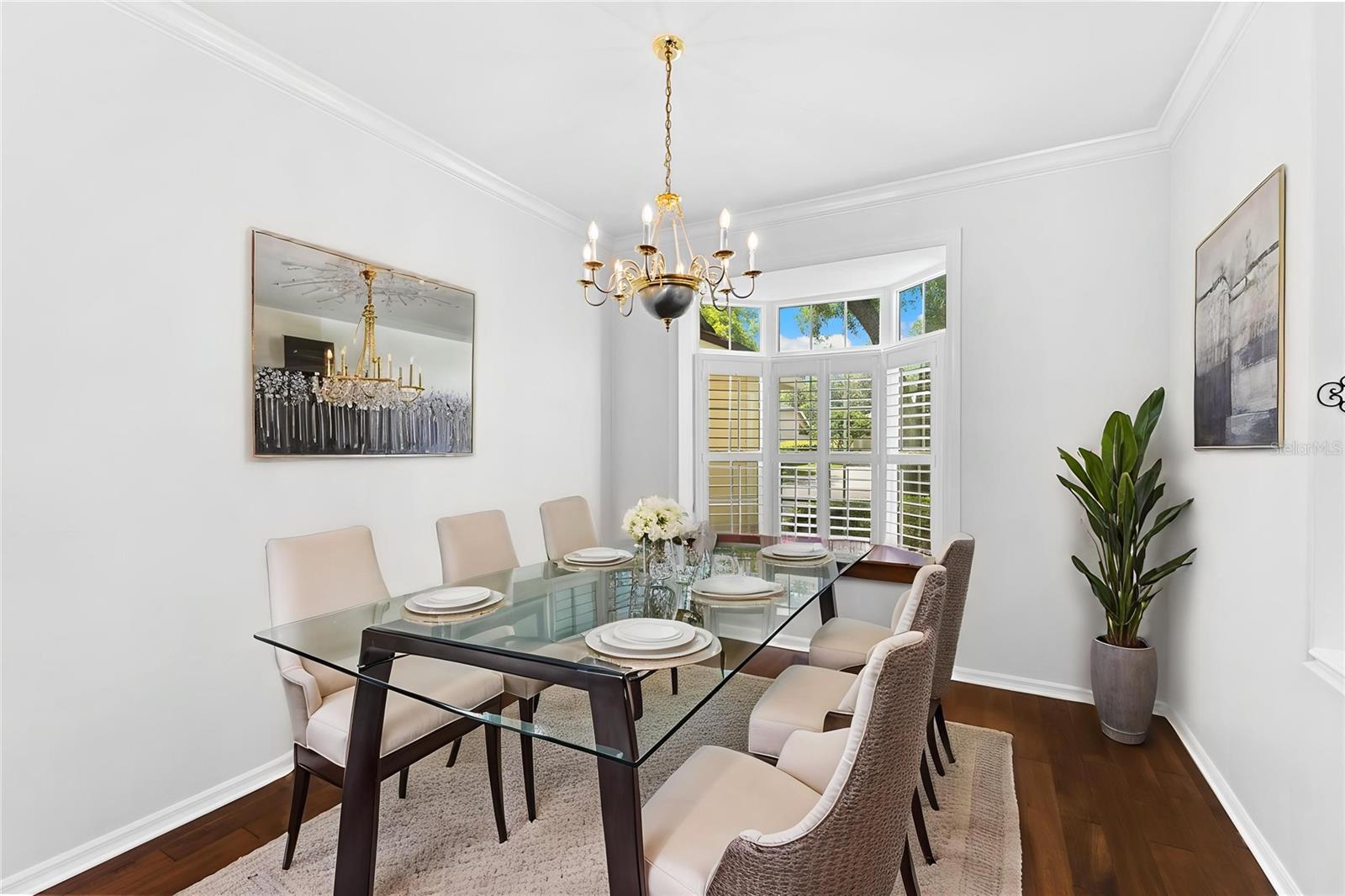 Virtual Staged Dining Room