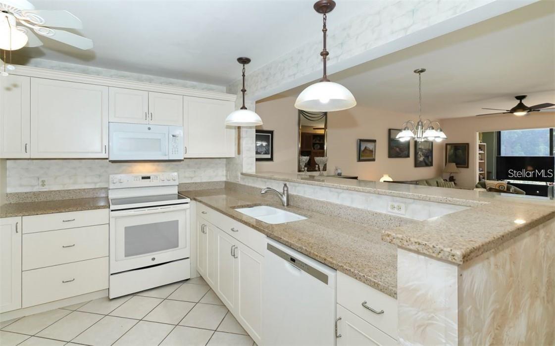 183 PINENEEDLE DR, BRADENTON, FL, 34210