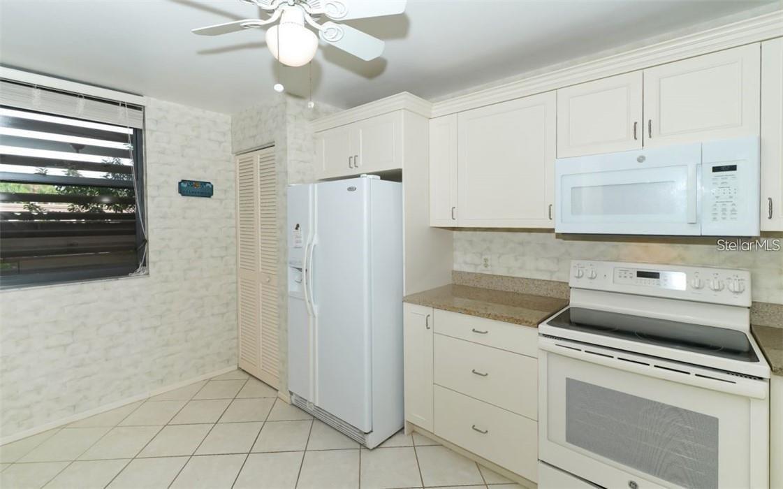 183 PINENEEDLE DR, BRADENTON, FL, 34210