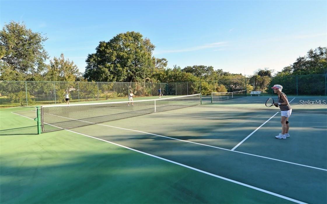 183 PINENEEDLE DR, BRADENTON, FL, 34210