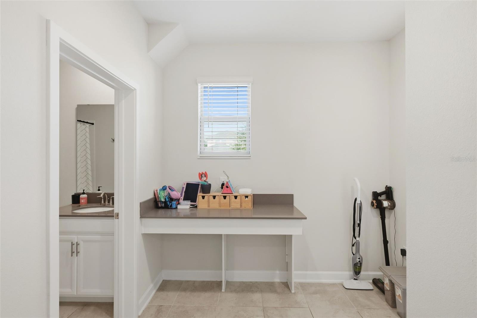 1300 SWIFT CREEK WAY, WINTER SPRINGS, FL, 32708