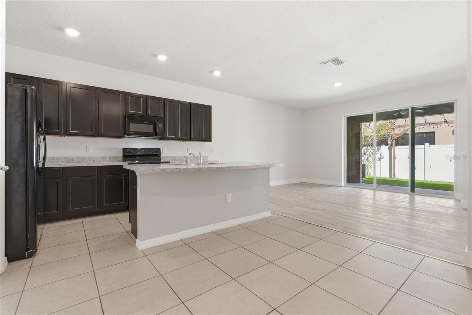 424 NEWMONT CIR, RUSKIN, FL, 33570
