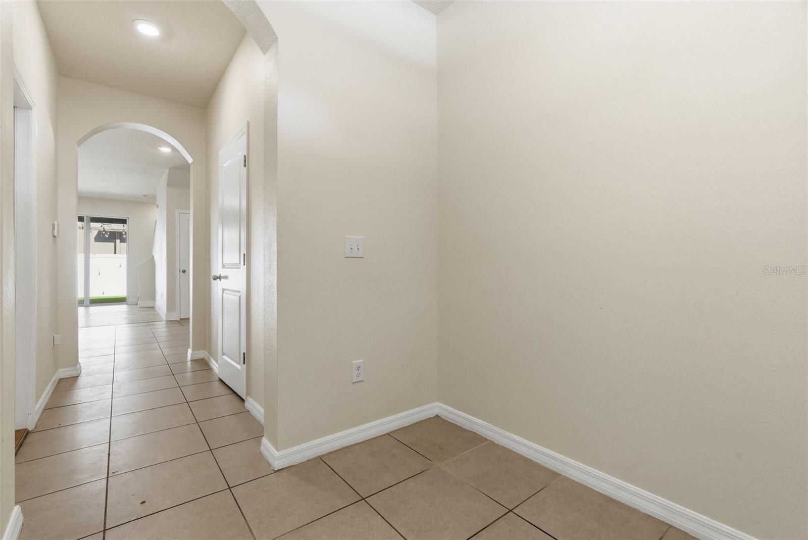 424 NEWMONT CIR, RUSKIN, FL, 33570