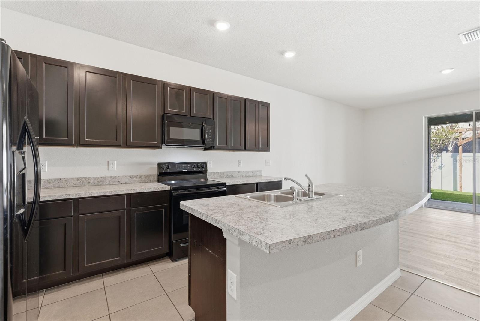 424 NEWMONT CIR, RUSKIN, FL, 33570