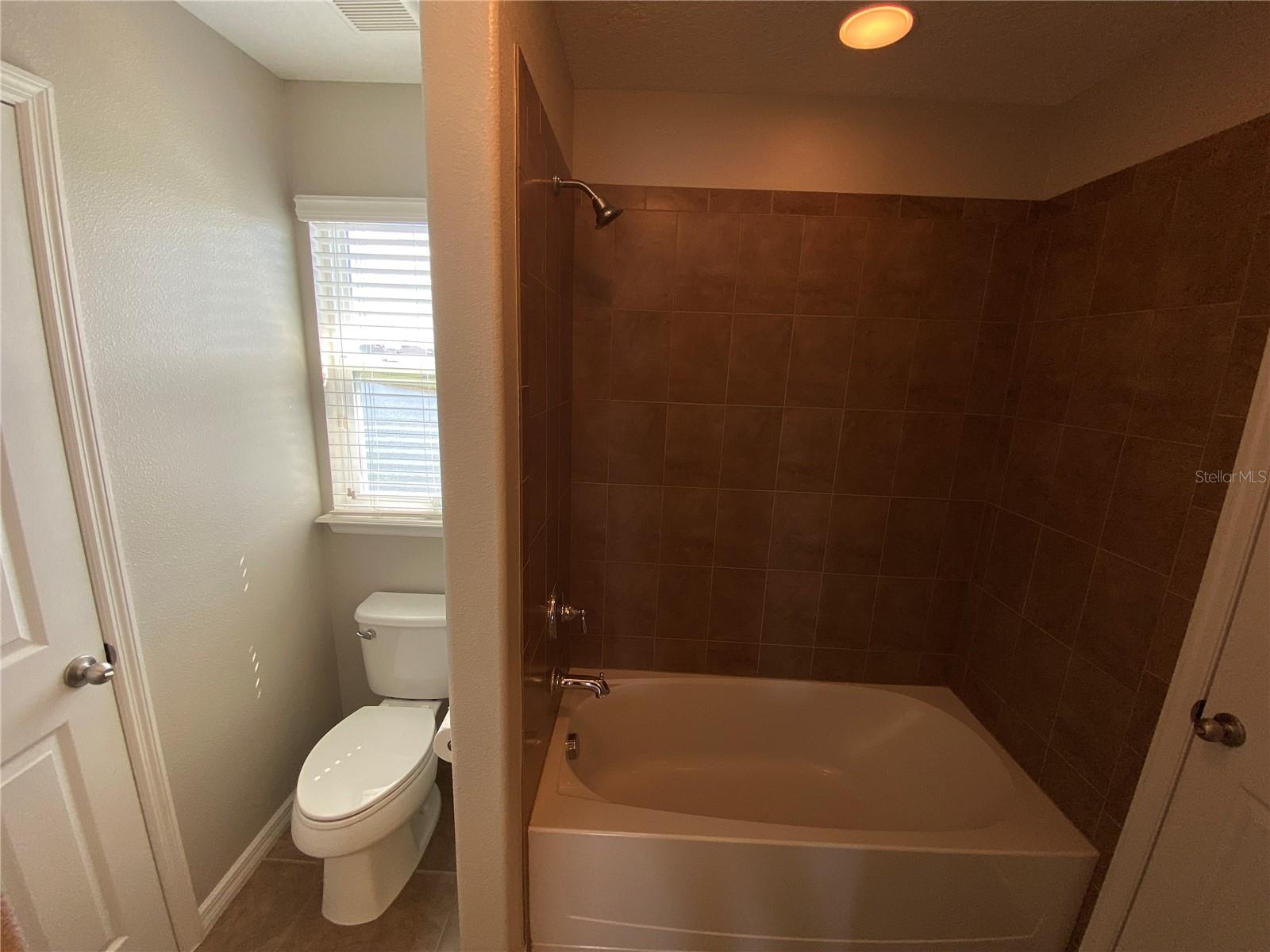 4408 BREEZE ISLE LN, KISSIMMEE, FL, 34744