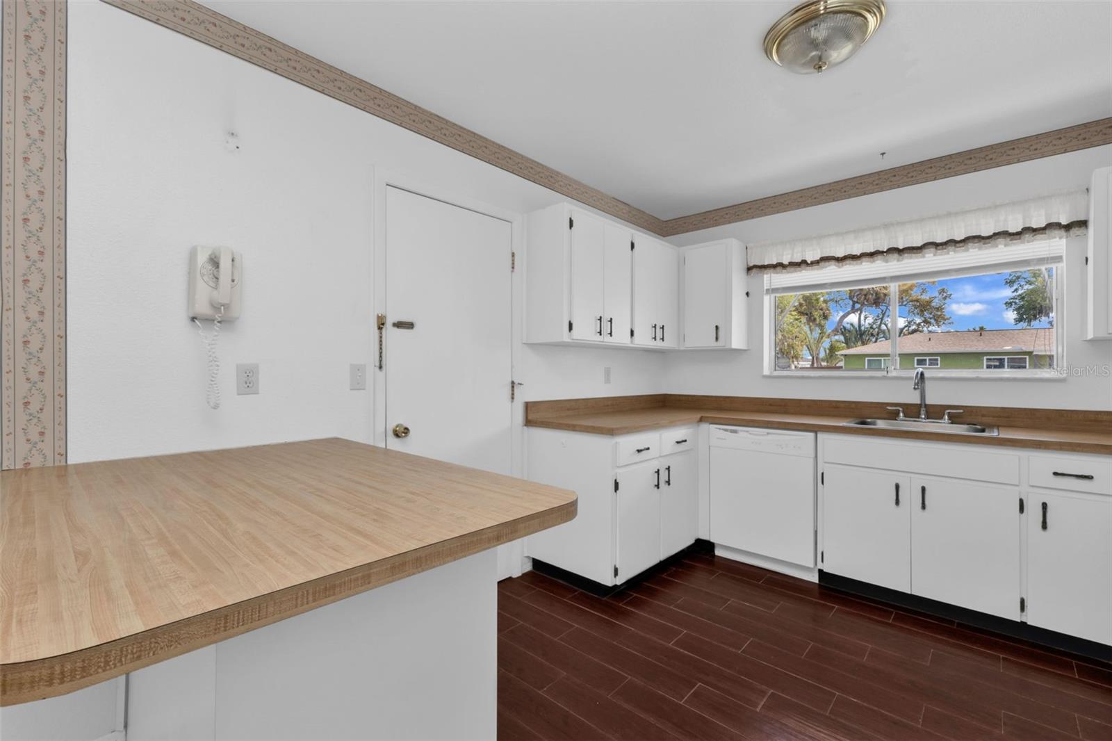 1361 FRIZZELL LN NW, PORT CHARLOTTE, FL, 33948