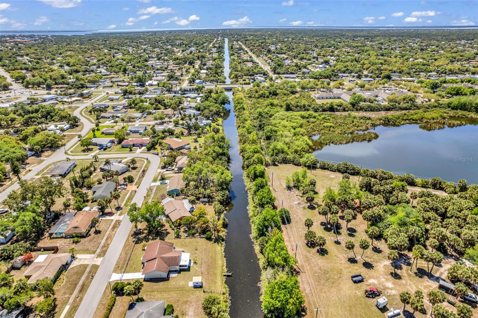 1361 FRIZZELL LN NW, PORT CHARLOTTE, FL, 33948