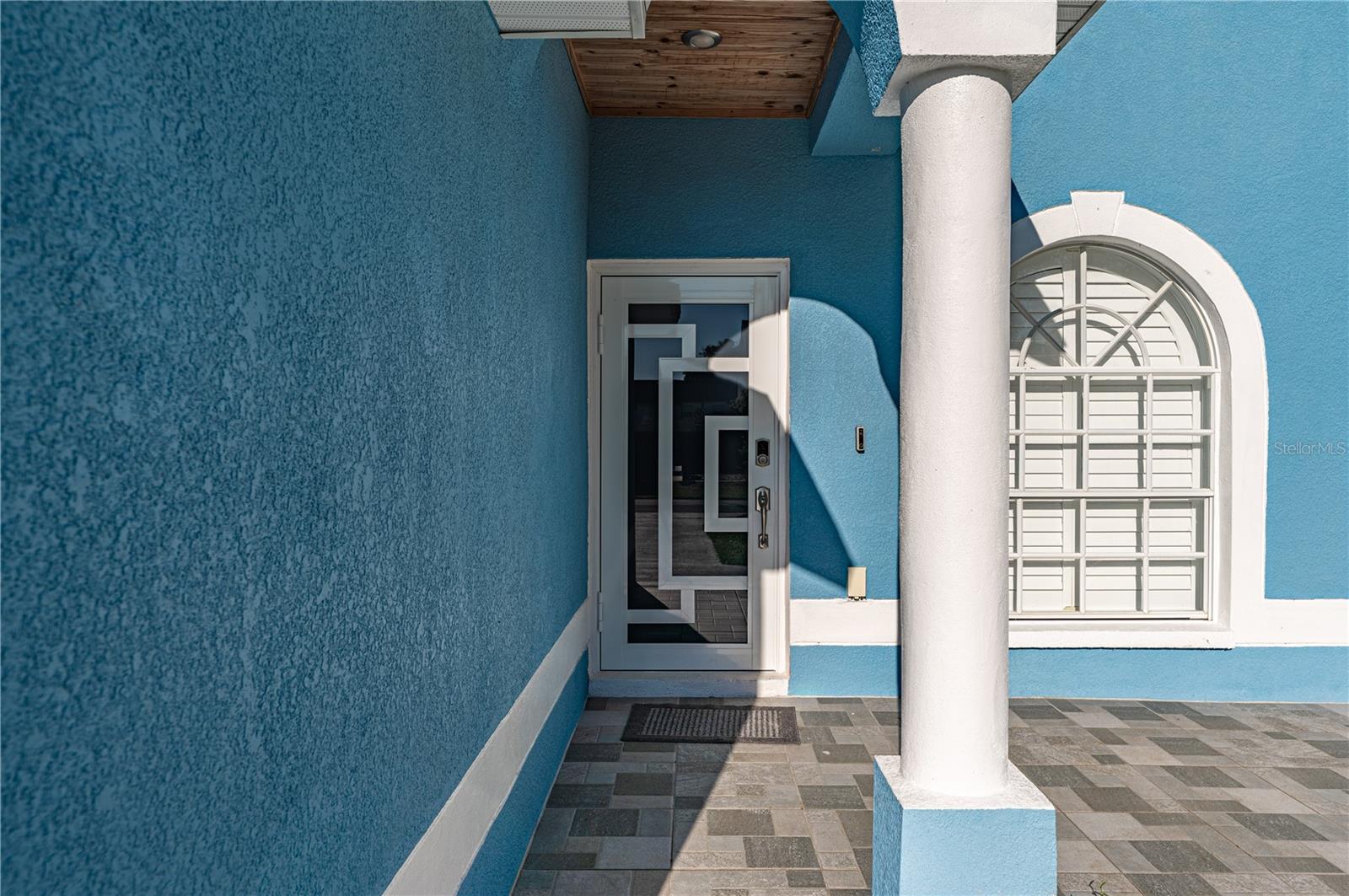 6814 N GLEN AVE, TAMPA, FL, 33614