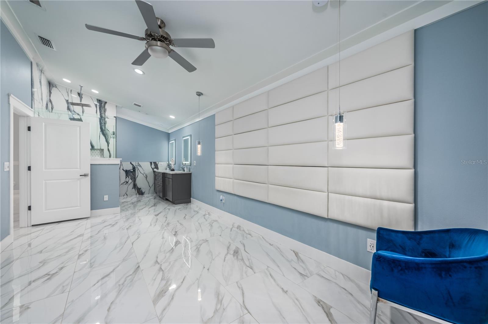 6814 N GLEN AVE, TAMPA, FL, 33614