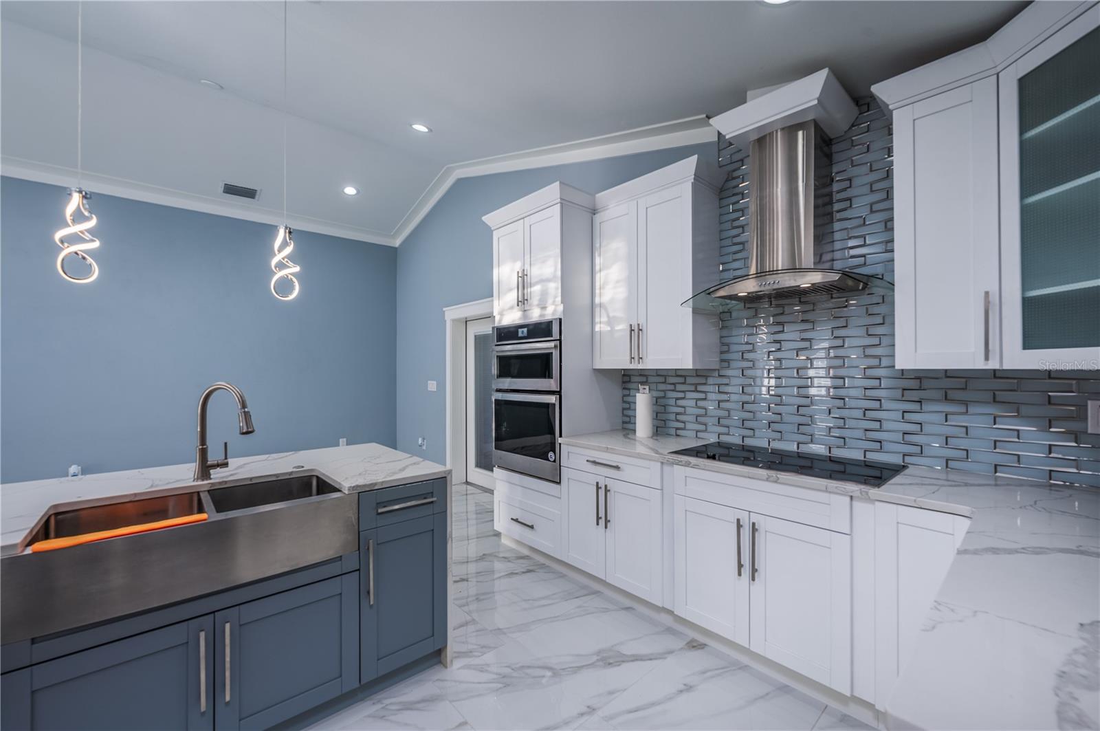 6814 N GLEN AVE, TAMPA, FL, 33614