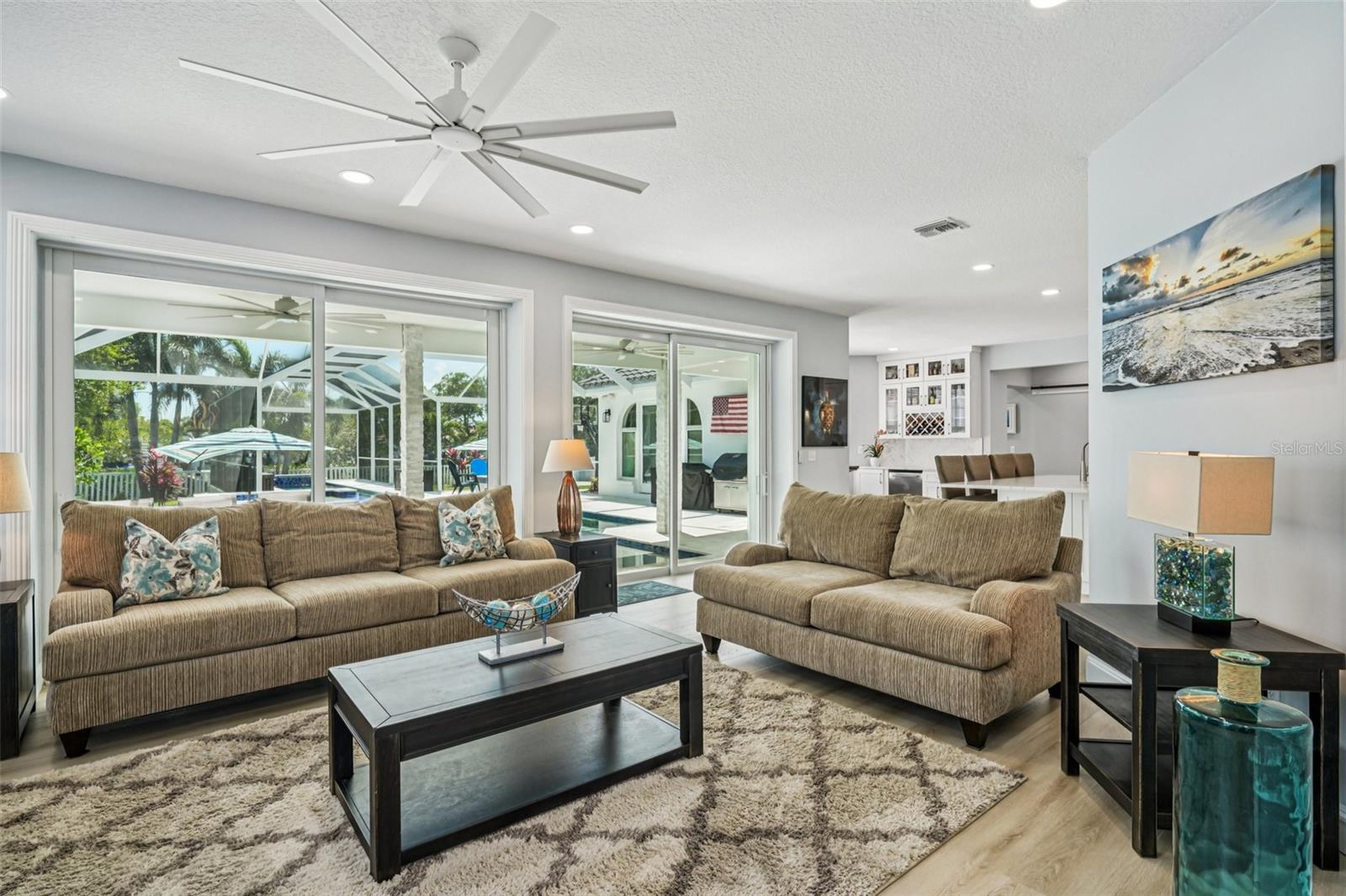 750 SAND PINE DR NE, ST PETERSBURG, FL, 33703
