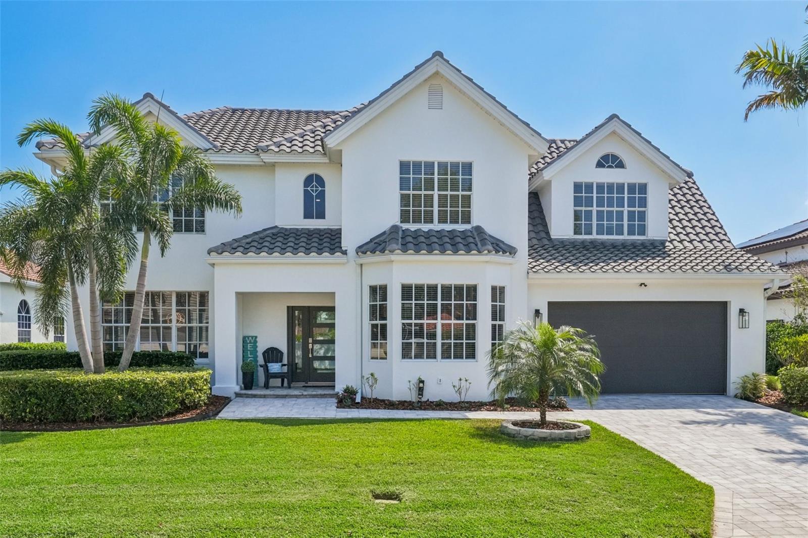 750 SAND PINE DR NE, ST PETERSBURG, FL, 33703