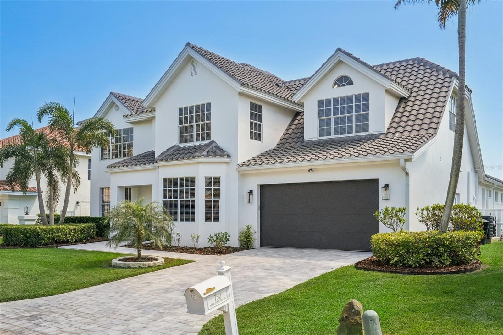 750 SAND PINE DR NE, ST PETERSBURG, FL, 33703