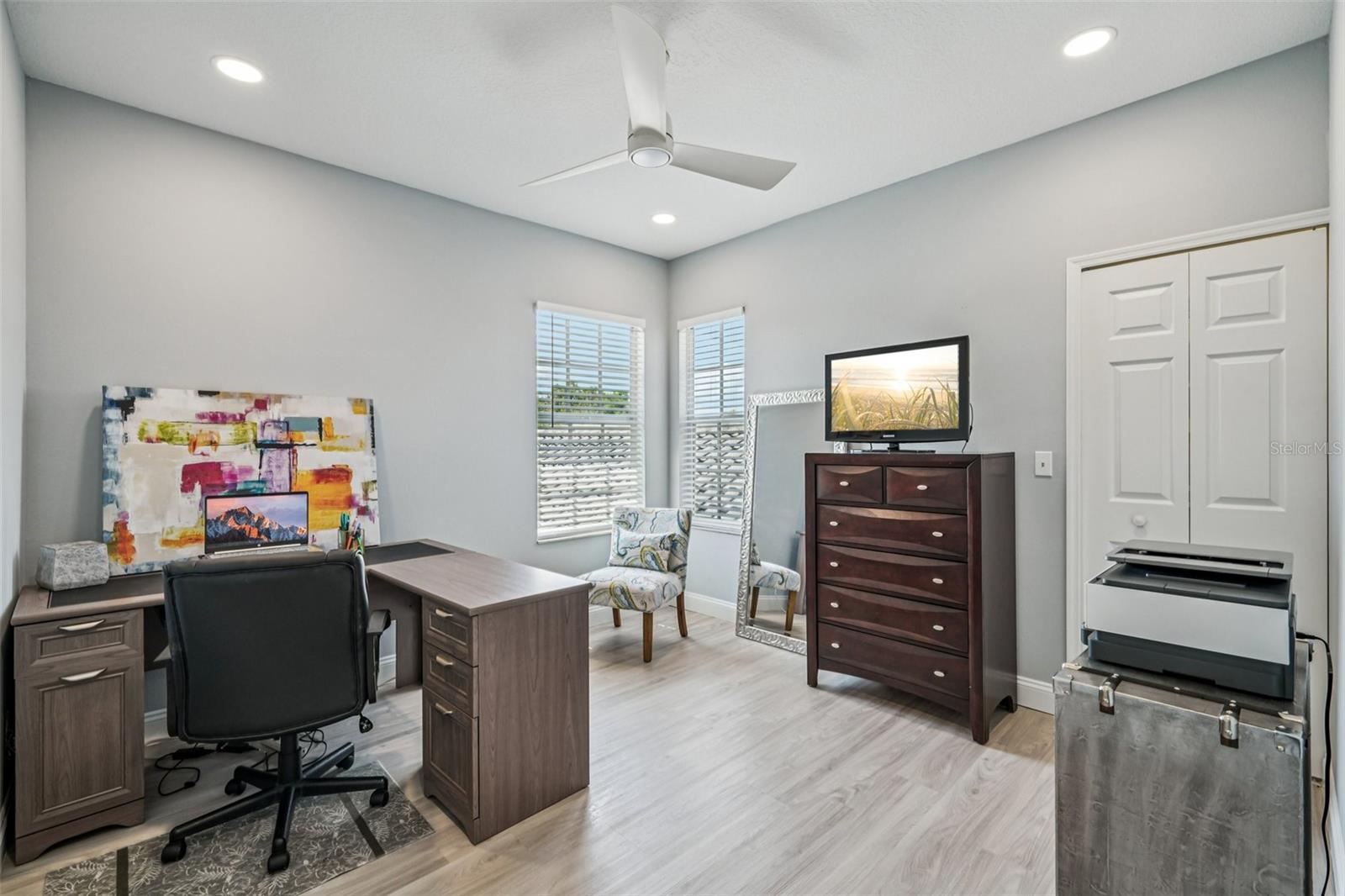 750 SAND PINE DR NE, ST PETERSBURG, FL, 33703