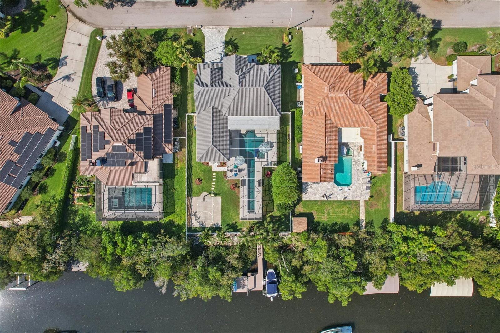 750 SAND PINE DR NE, ST PETERSBURG, FL, 33703