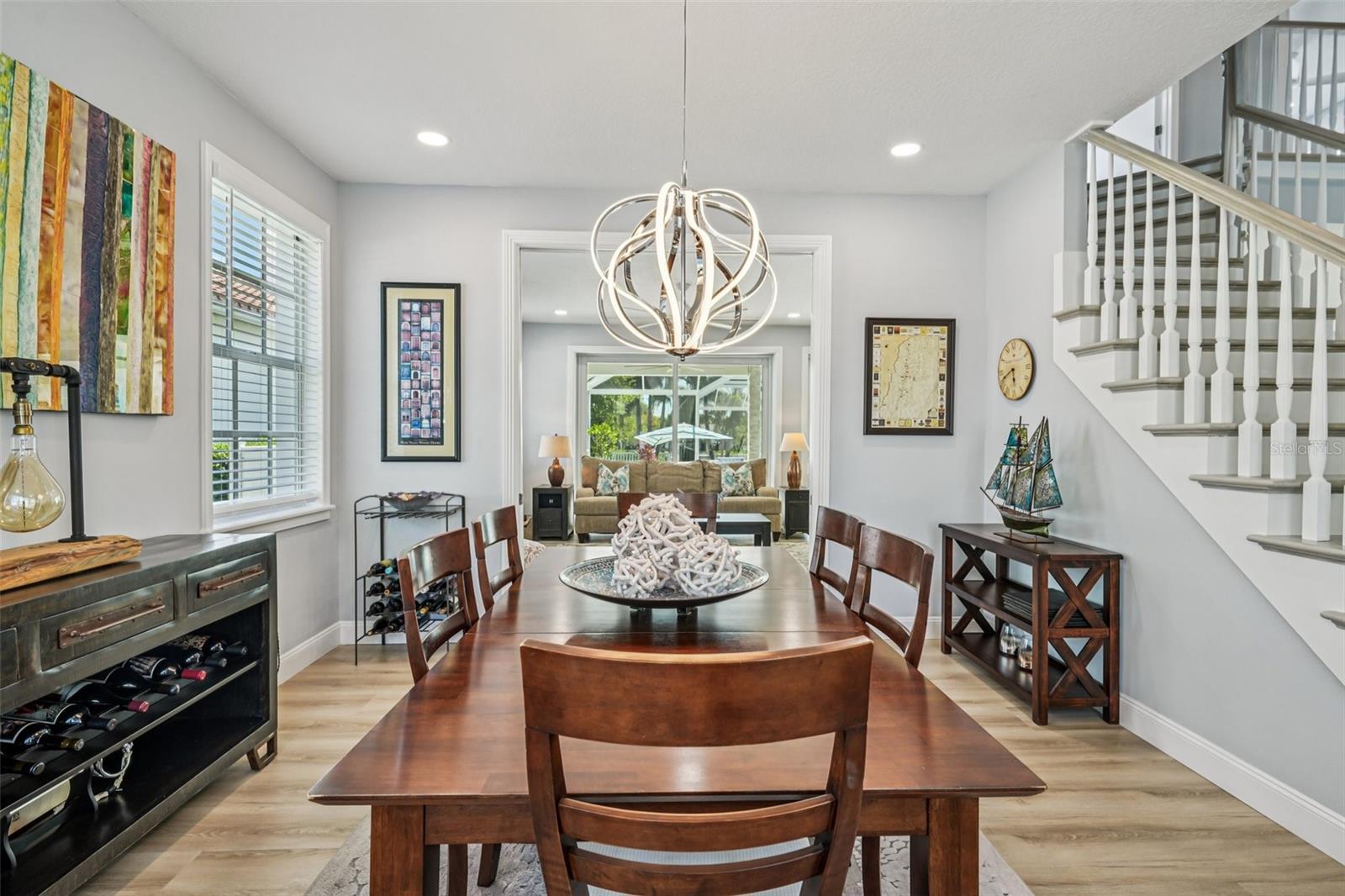 750 SAND PINE DR NE, ST PETERSBURG, FL, 33703