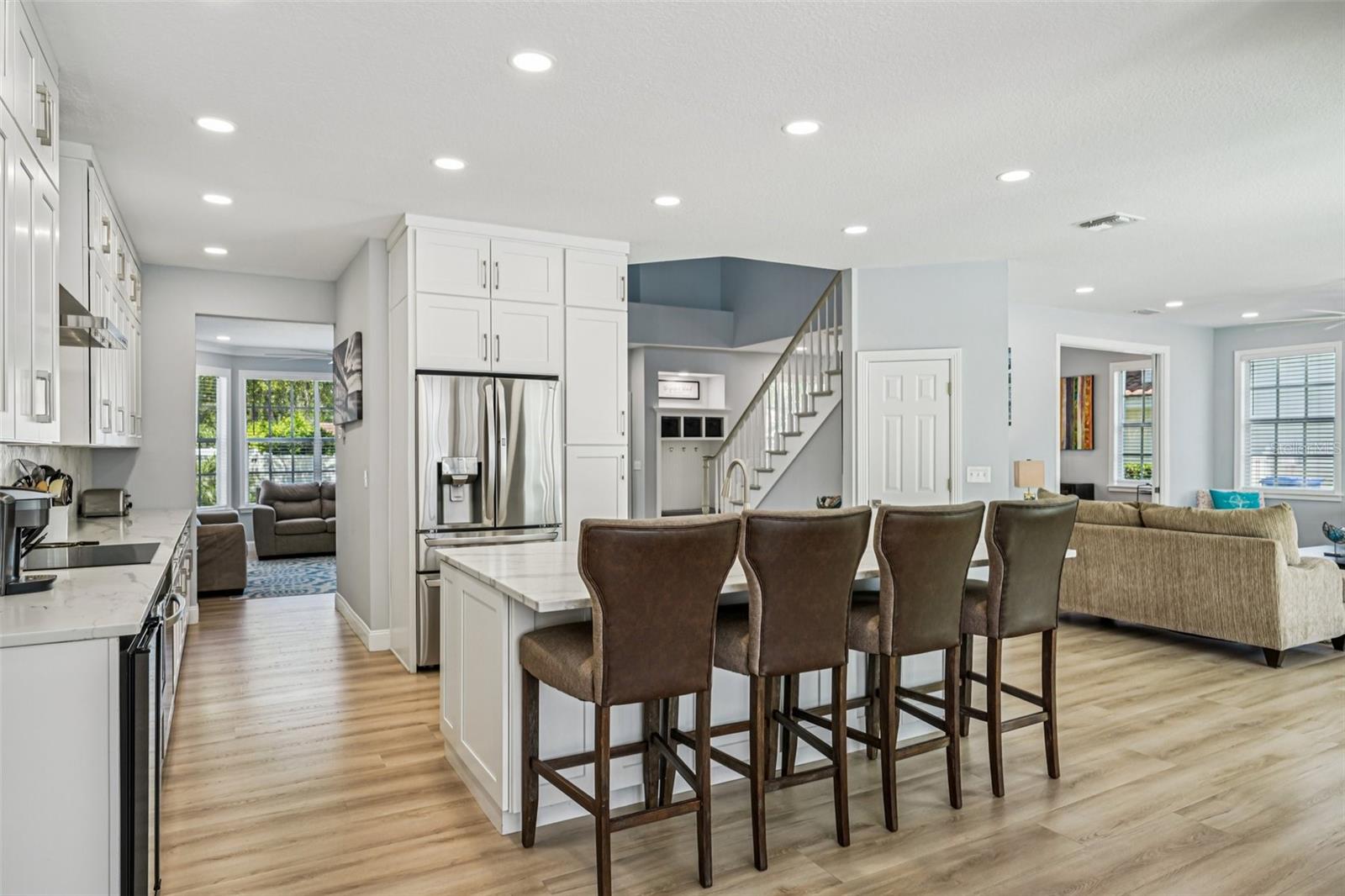 750 SAND PINE DR NE, ST PETERSBURG, FL, 33703