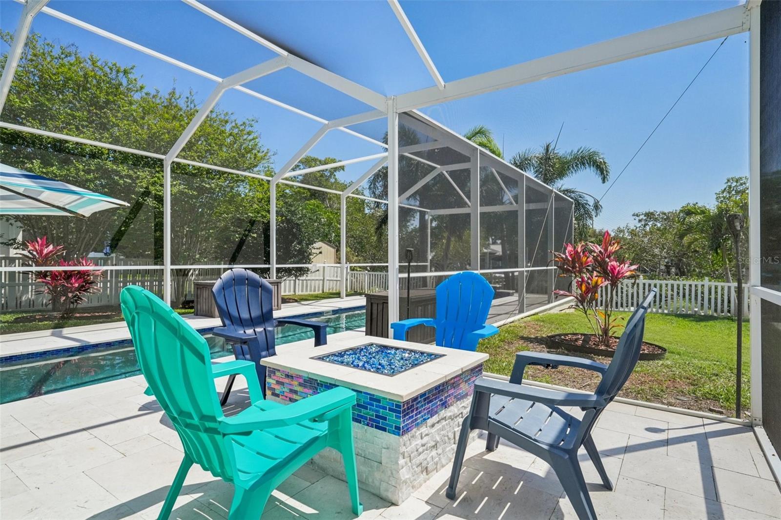 750 SAND PINE DR NE, ST PETERSBURG, FL, 33703