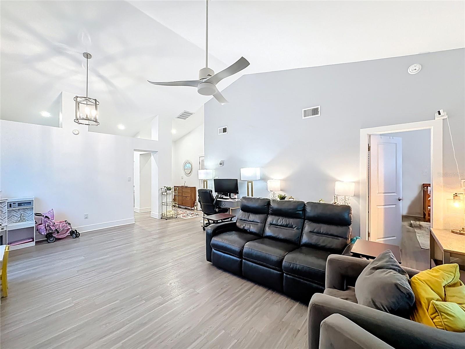 10405 CRESTO DELSOL CIR, ORLANDO, FL, 32817