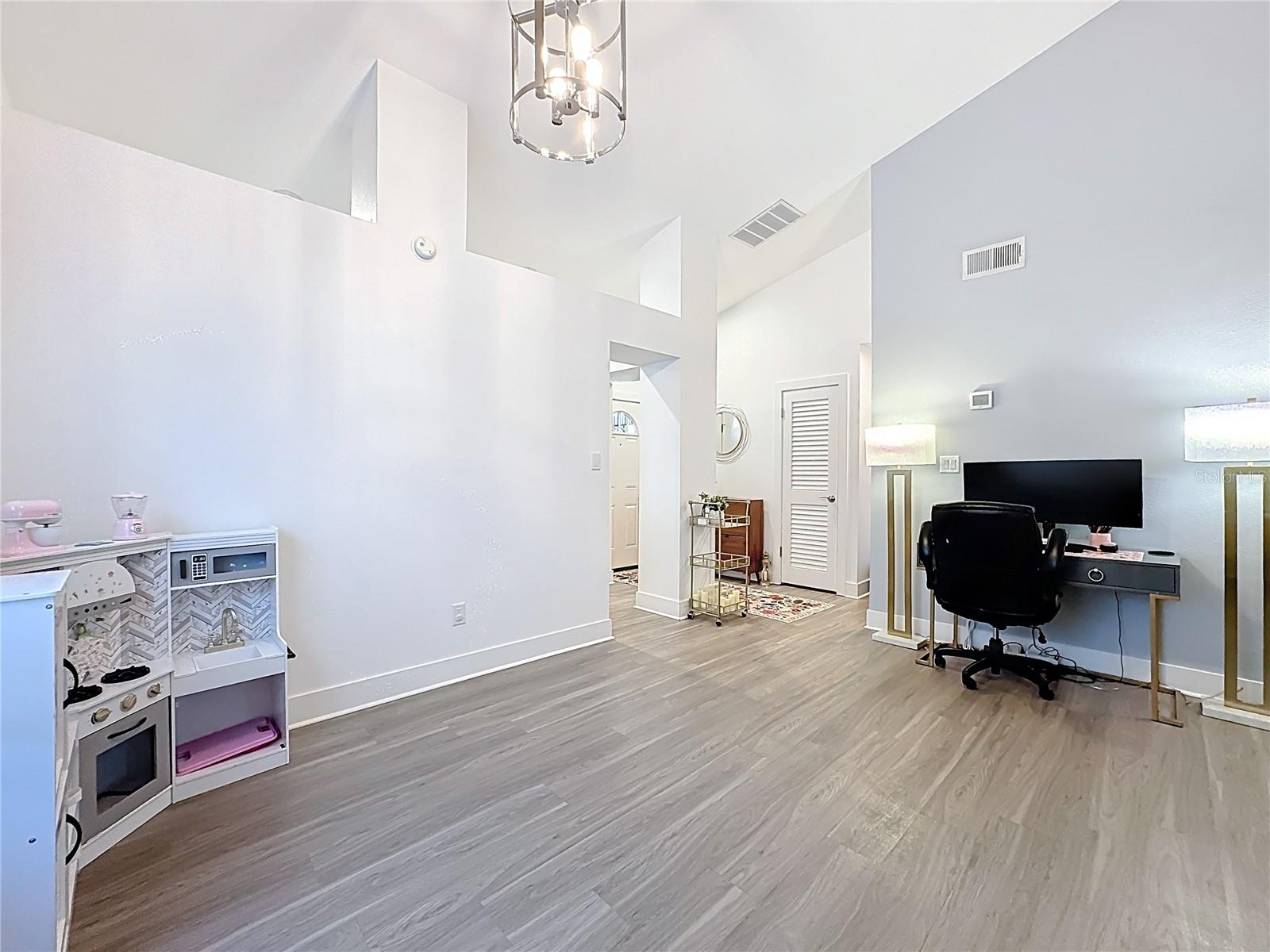 10405 CRESTO DELSOL CIR, ORLANDO, FL, 32817