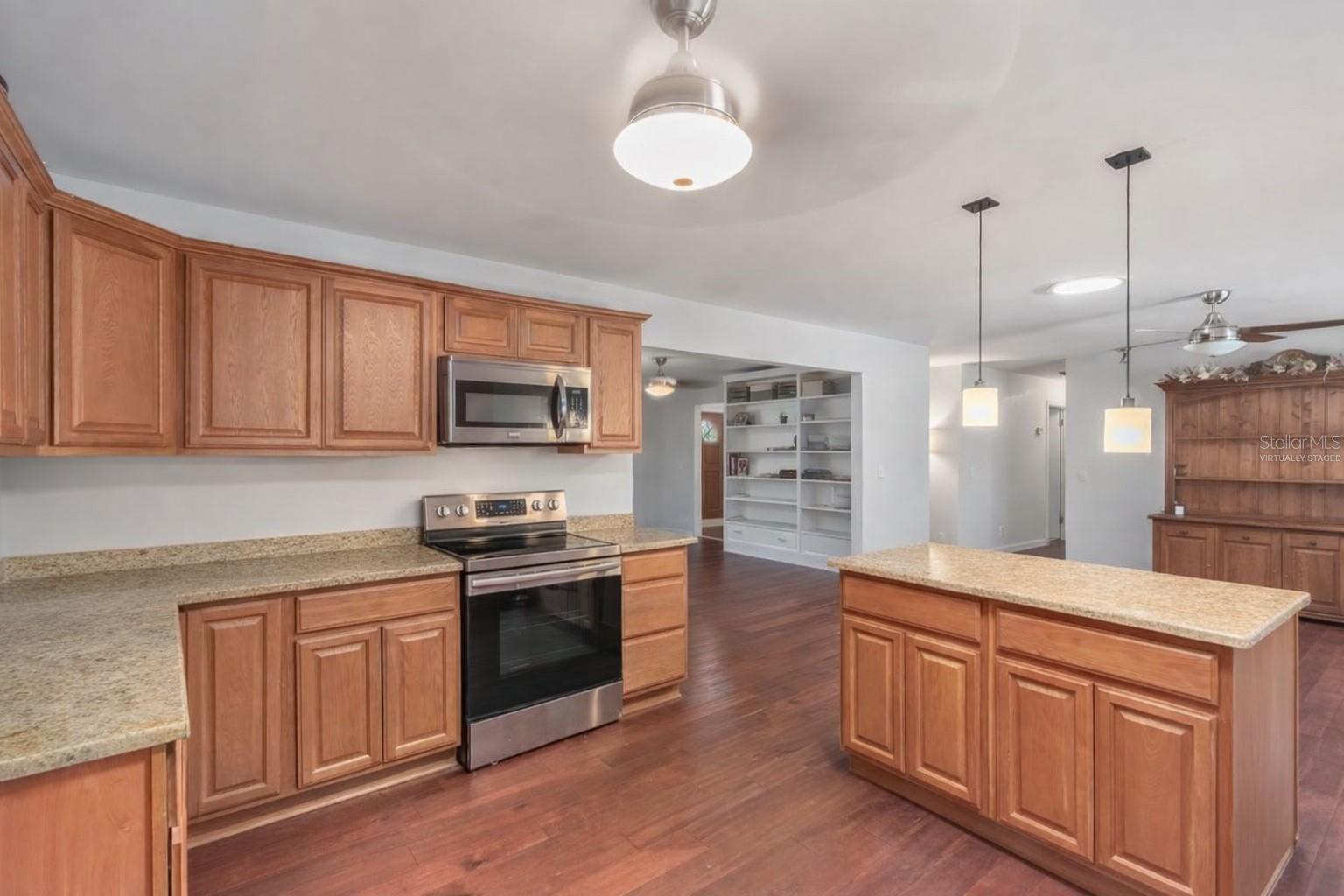 701 SE 49TH AVE, OCALA, FL, 34471