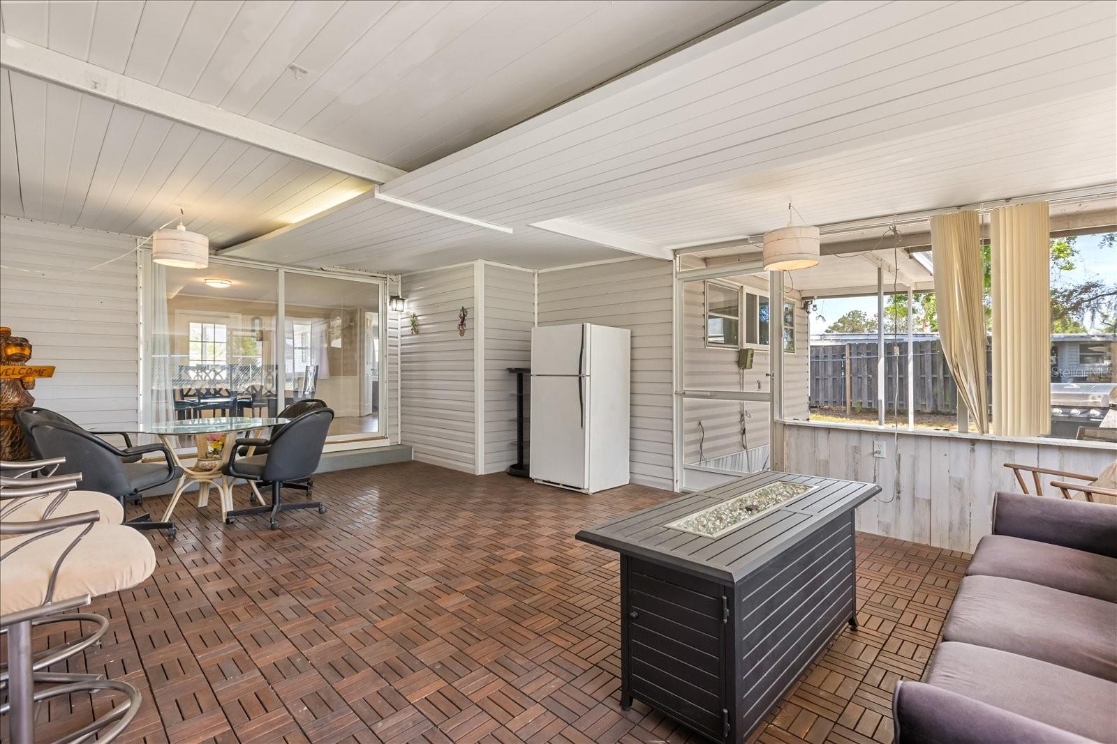 11504 HICKORY LN, TAVARES, FL, 32778
