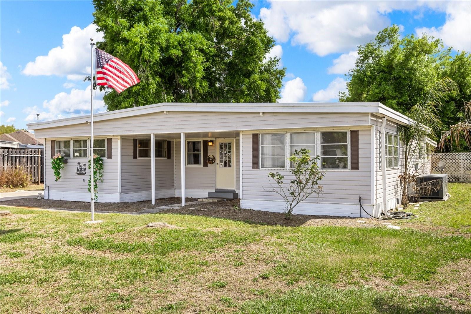 11504 HICKORY LN, TAVARES, FL, 32778