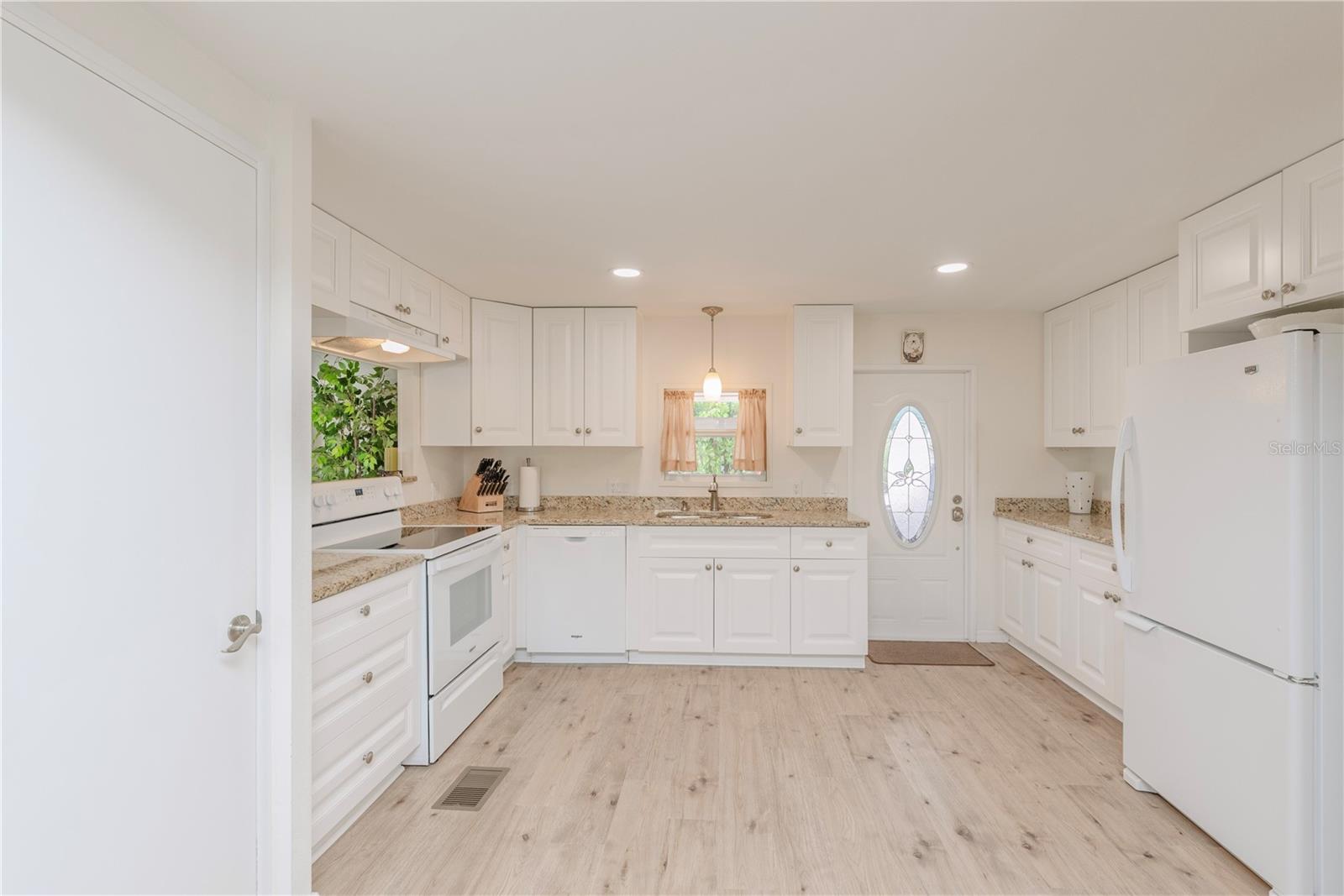 4851 W GANDY BLVD #23C, TAMPA, FL, 33611