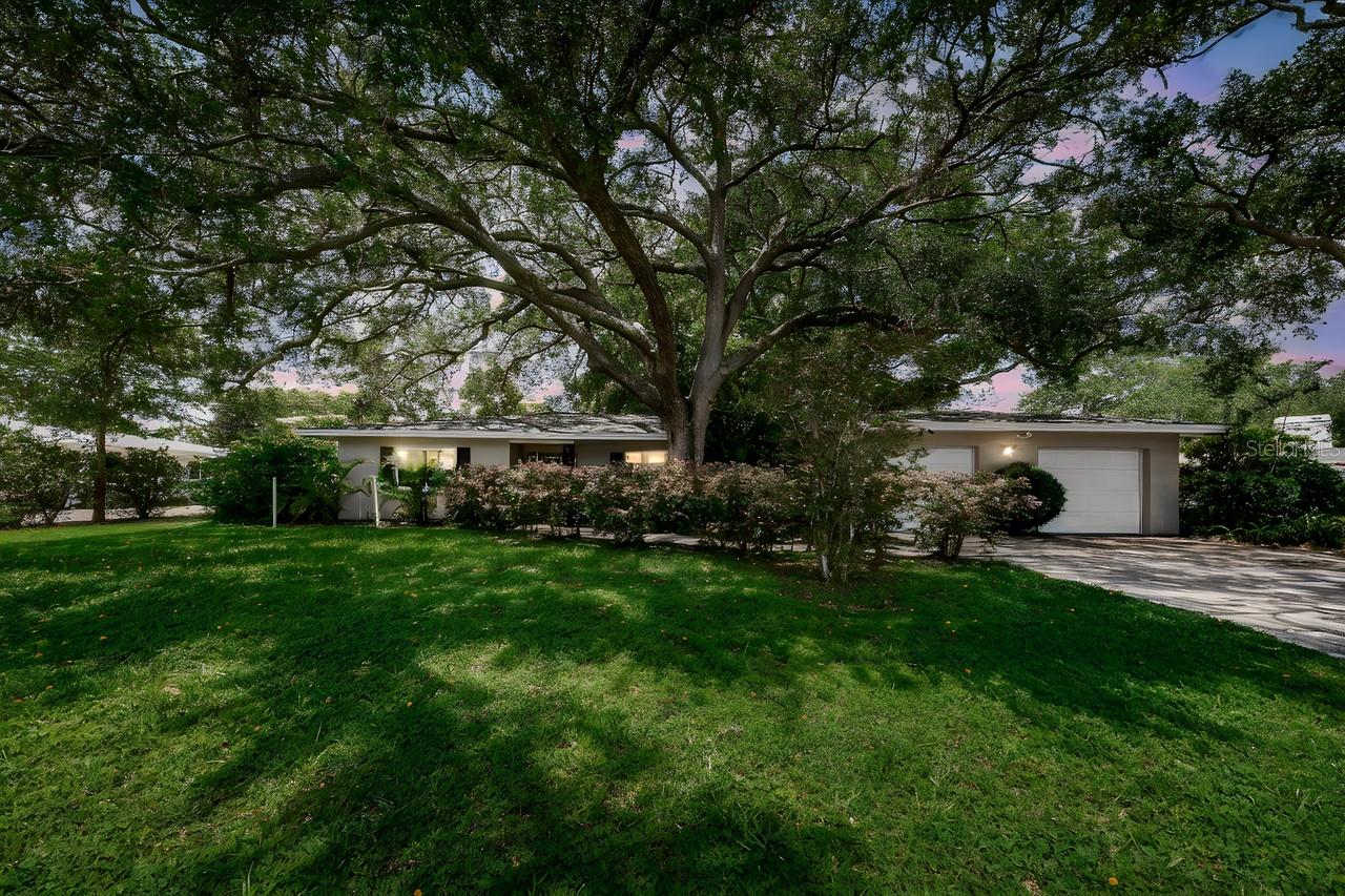 1704 CYPRESS AVE, BELLEAIR, FL, 33756