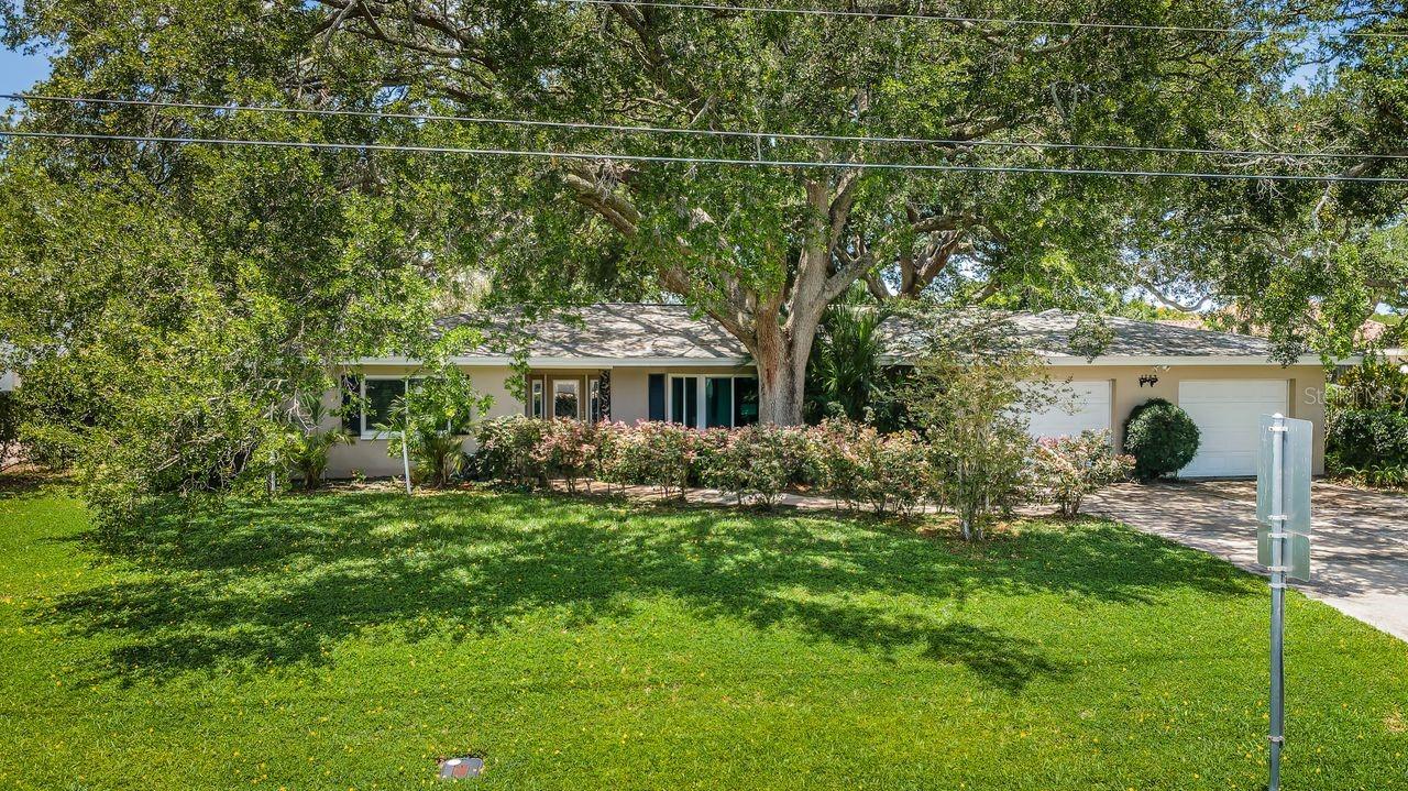 1704 CYPRESS AVE, BELLEAIR, FL, 33756