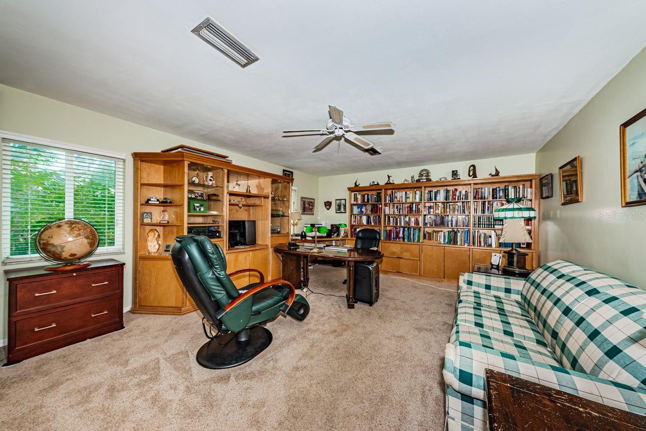 1704 CYPRESS AVE, BELLEAIR, FL, 33756