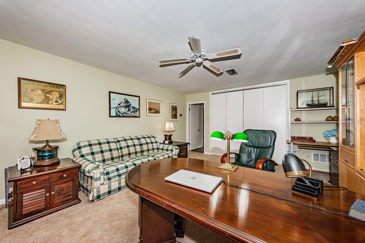 1704 CYPRESS AVE, BELLEAIR, FL, 33756