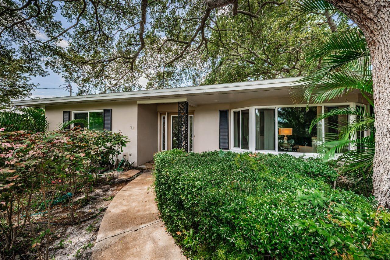 1704 CYPRESS AVE, BELLEAIR, FL, 33756