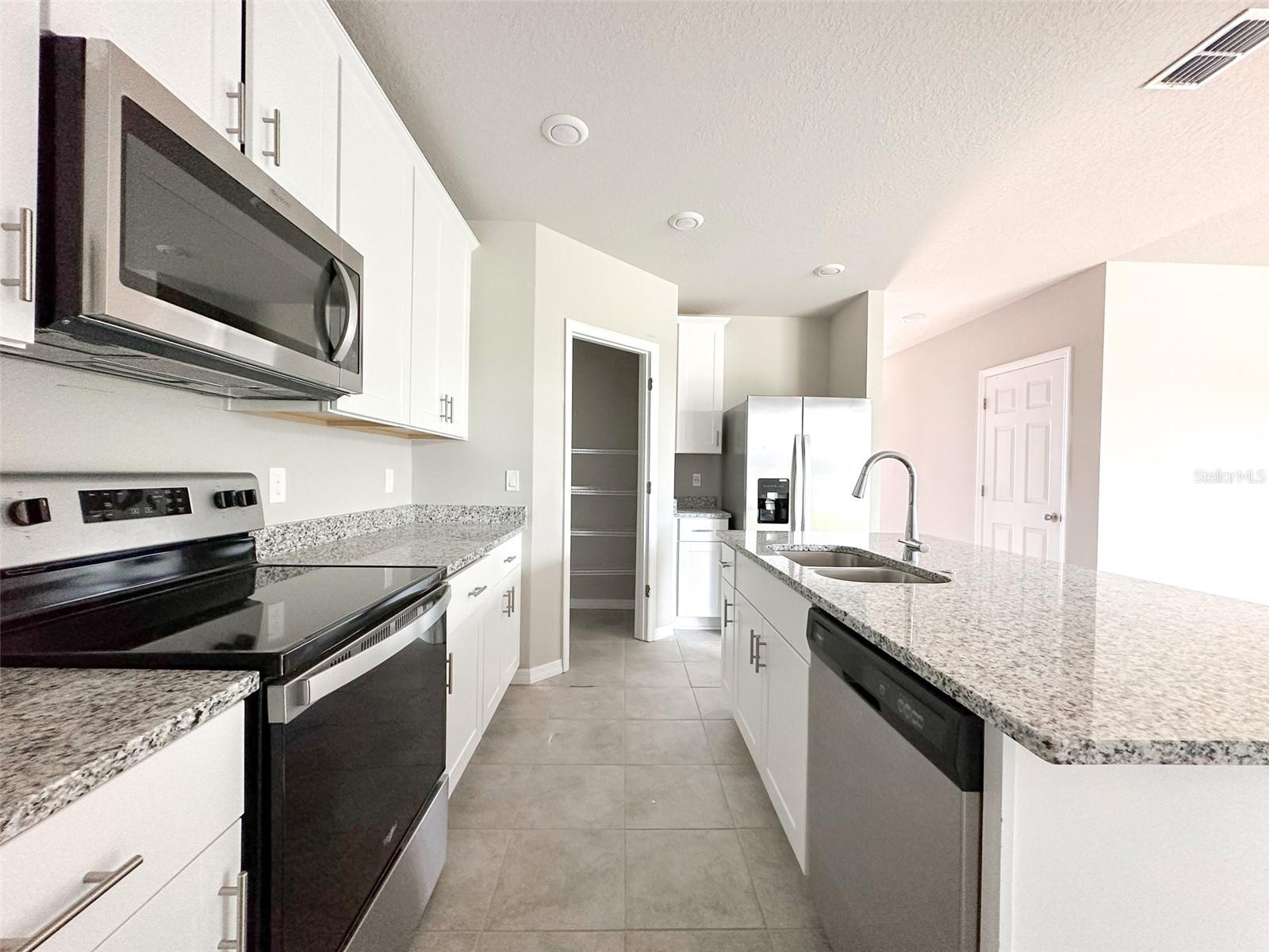 484 SUN WARBLER WAY, ST CLOUD, FL, 34771