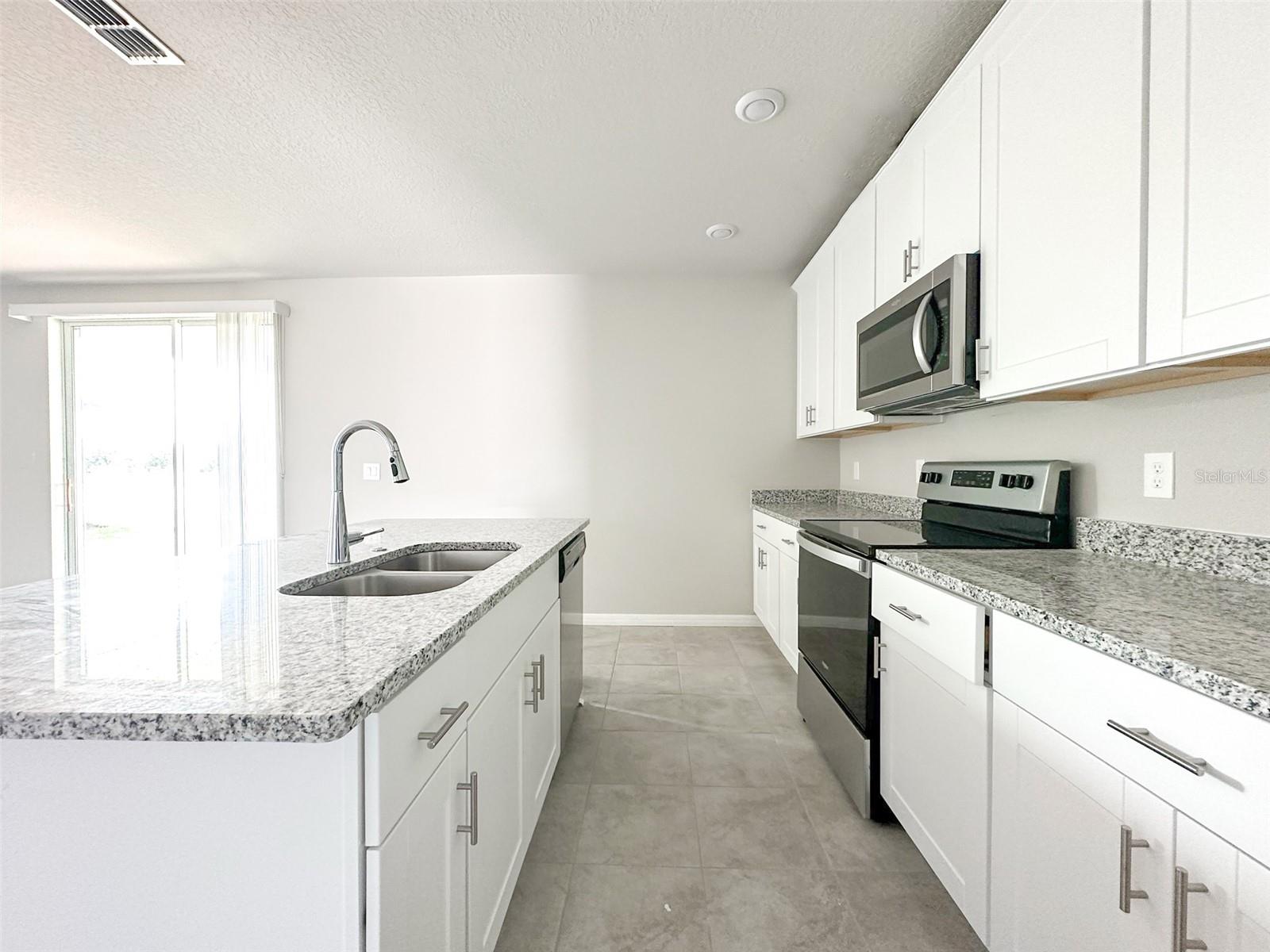 484 SUN WARBLER WAY, ST CLOUD, FL, 34771