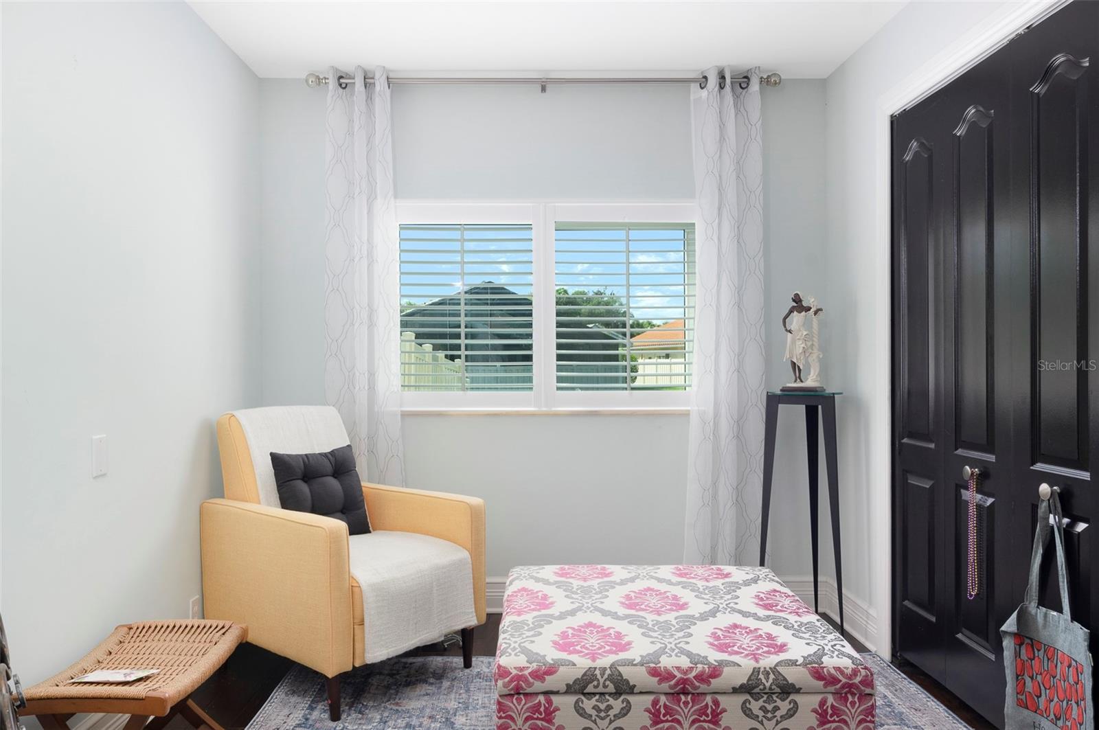 750 WHITE SAND DR NE, ST PETERSBURG, FL, 33703