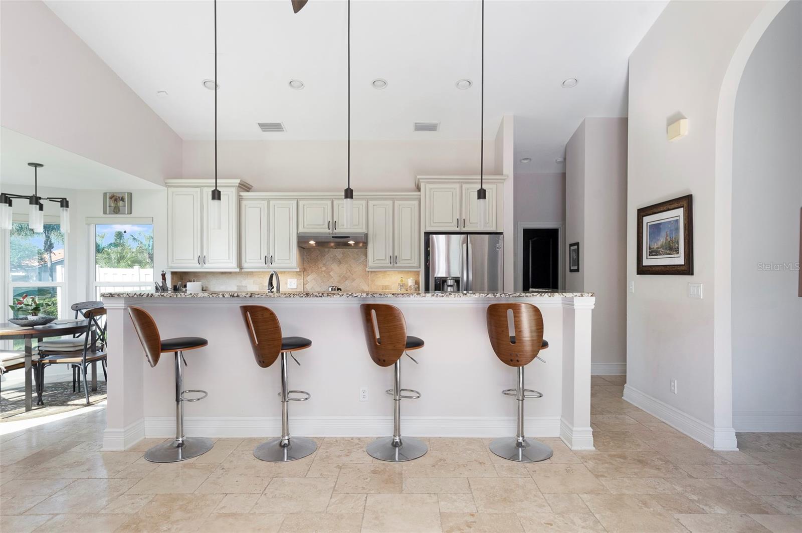 750 WHITE SAND DR NE, ST PETERSBURG, FL, 33703