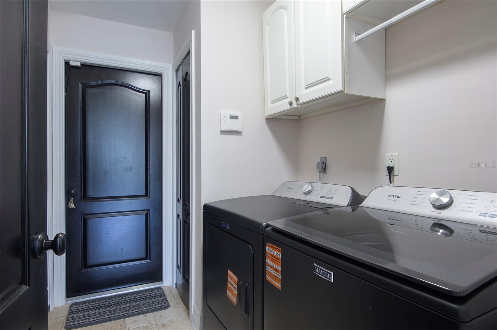 750 WHITE SAND DR NE, ST PETERSBURG, FL, 33703
