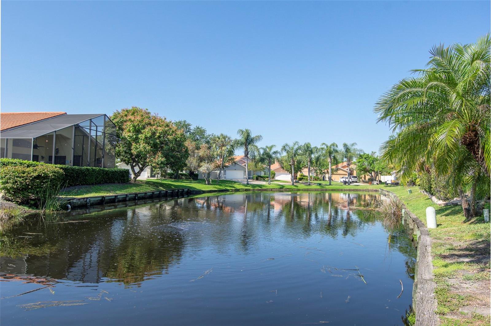 750 WHITE SAND DR NE, ST PETERSBURG, FL, 33703