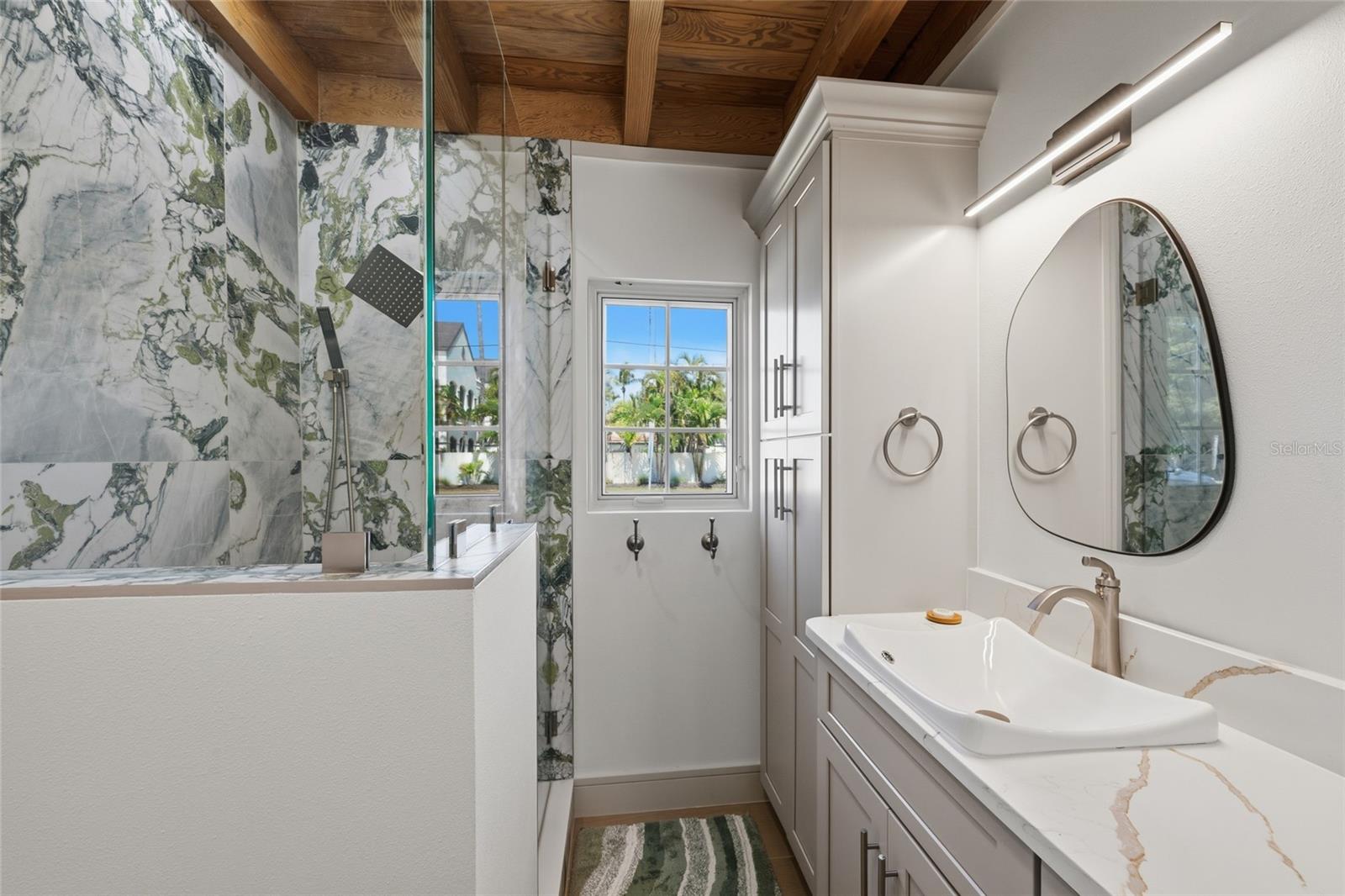 408 JACKSON DR, SARASOTA, FL, 34236