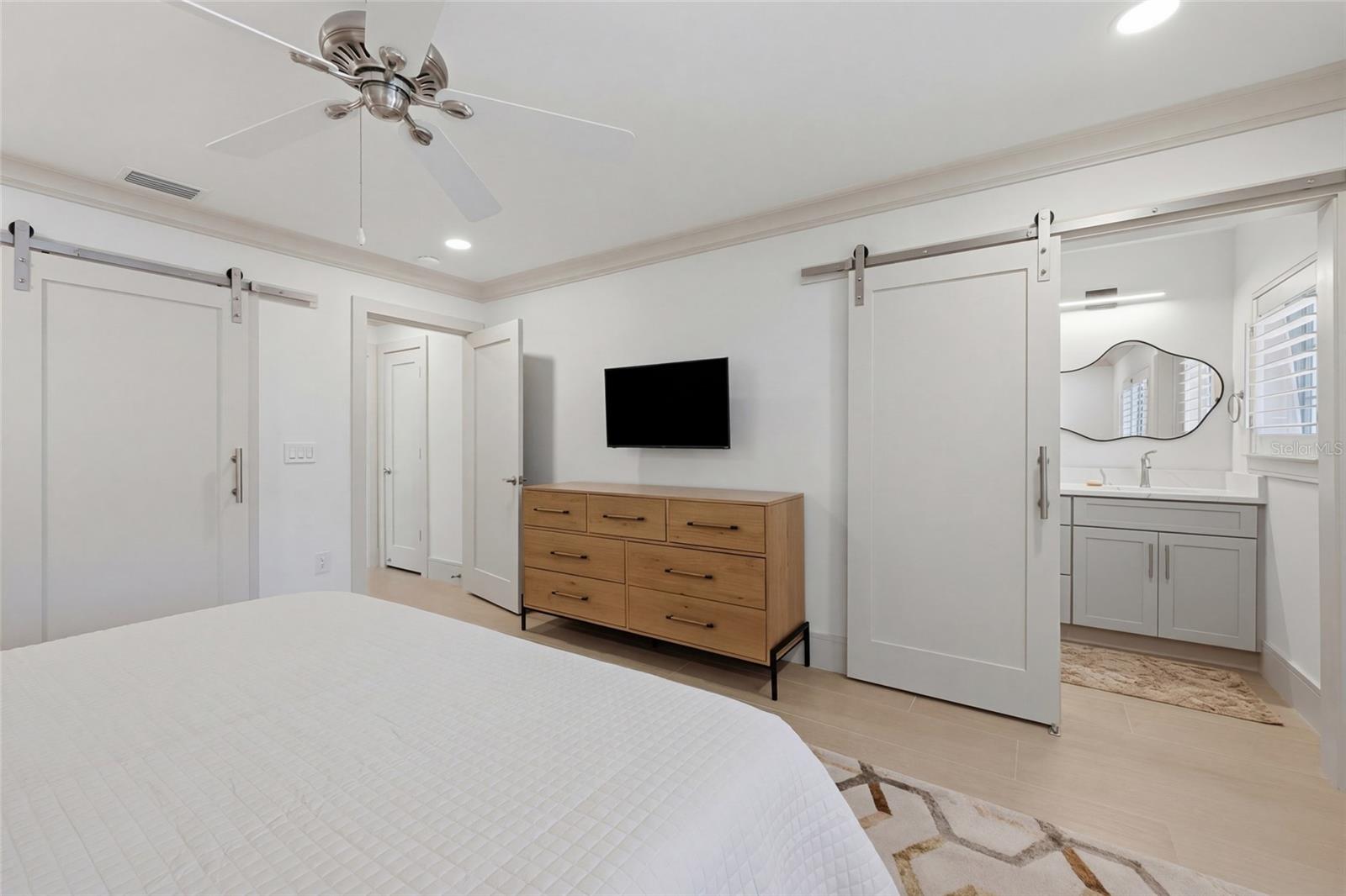 408 JACKSON DR, SARASOTA, FL, 34236