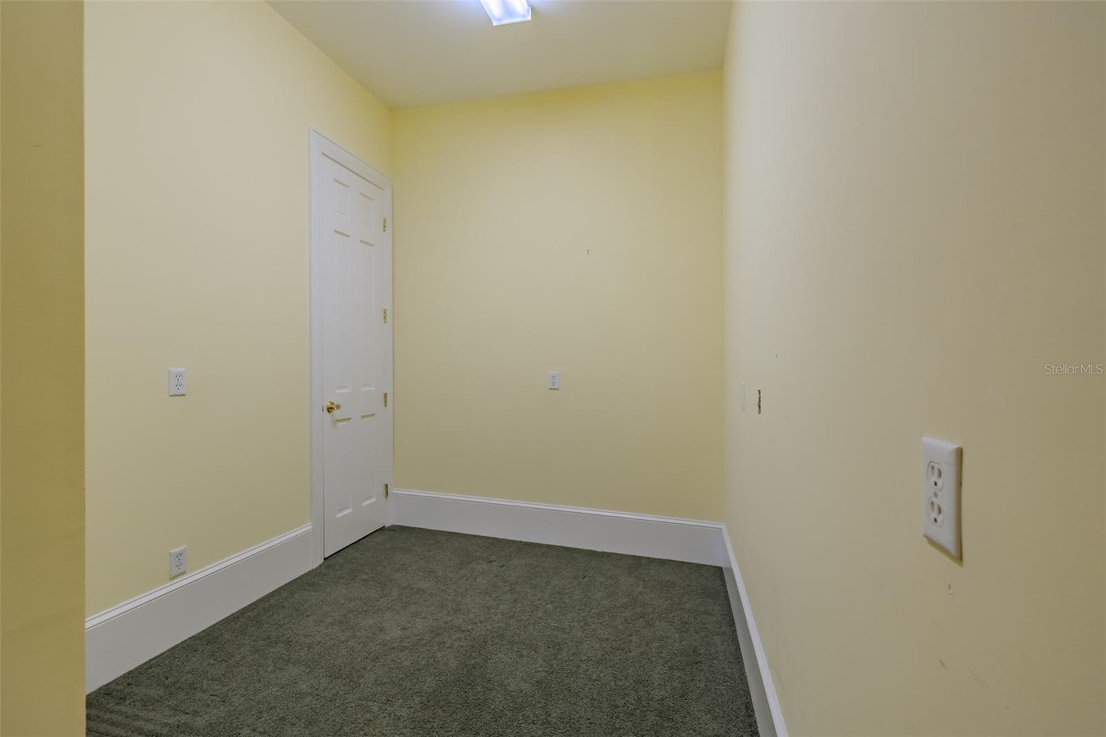 1816 S DOVER RD, DOVER, FL, 33527