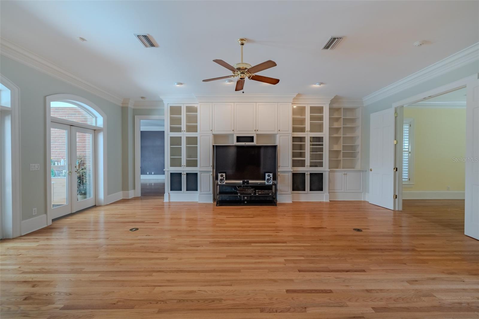1816 S DOVER RD, DOVER, FL, 33527