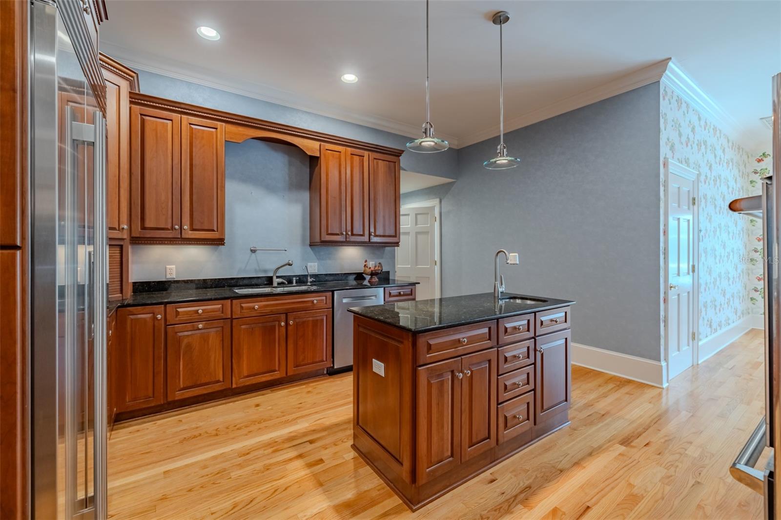 1816 S DOVER RD, DOVER, FL, 33527