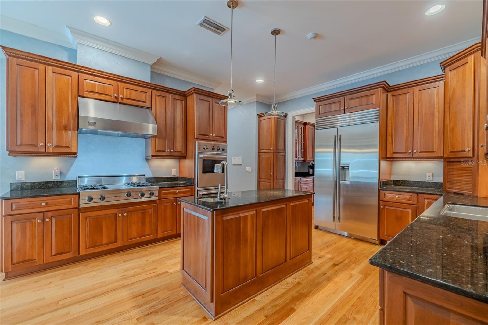 1816 S DOVER RD, DOVER, FL, 33527