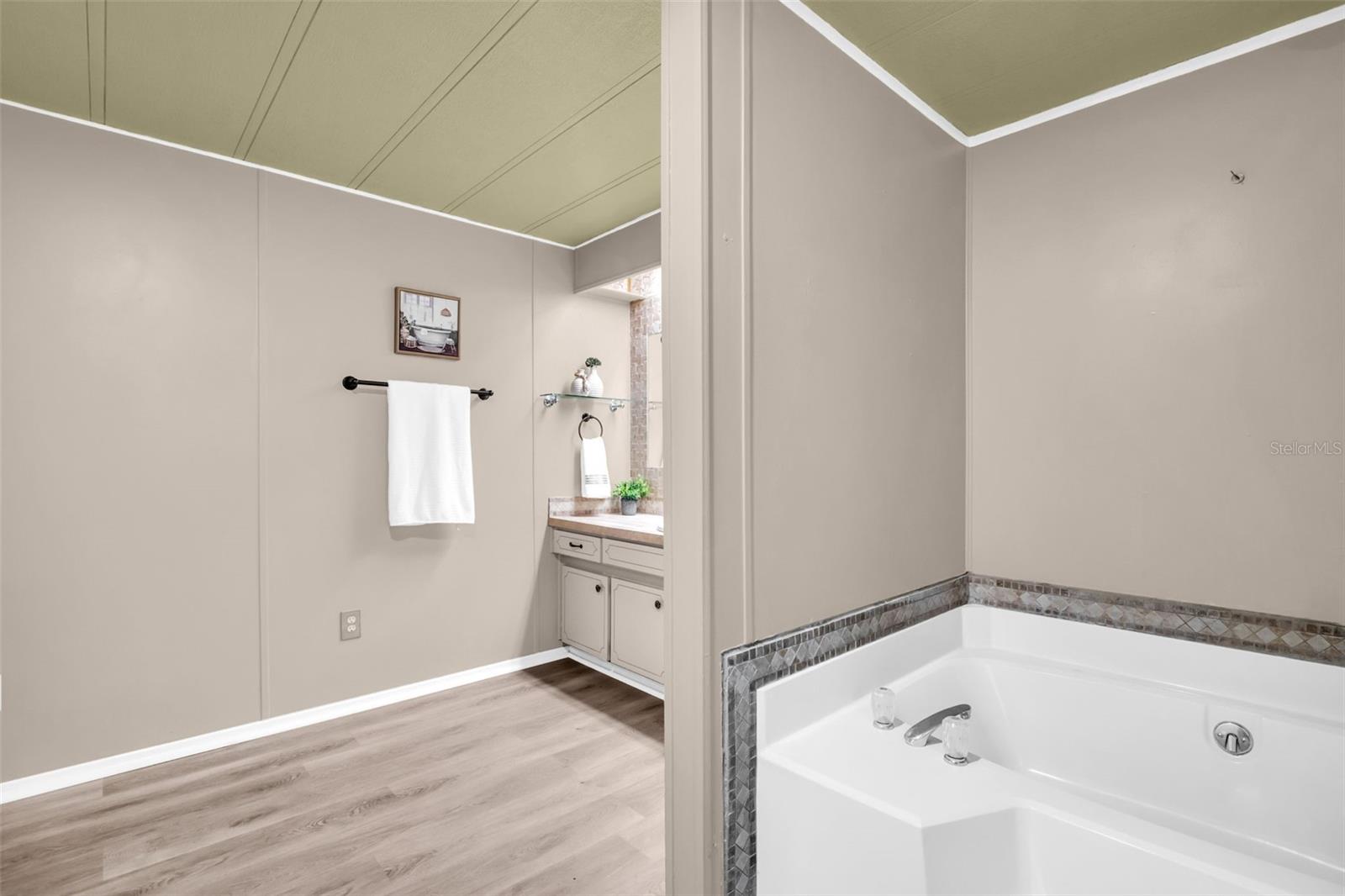 23 MOUNTAIN LAUREL DR, PALM HARBOR, FL, 34684