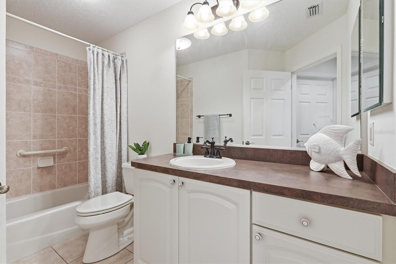 1563 EASTOVER TER, THE VILLAGES, FL, 32162