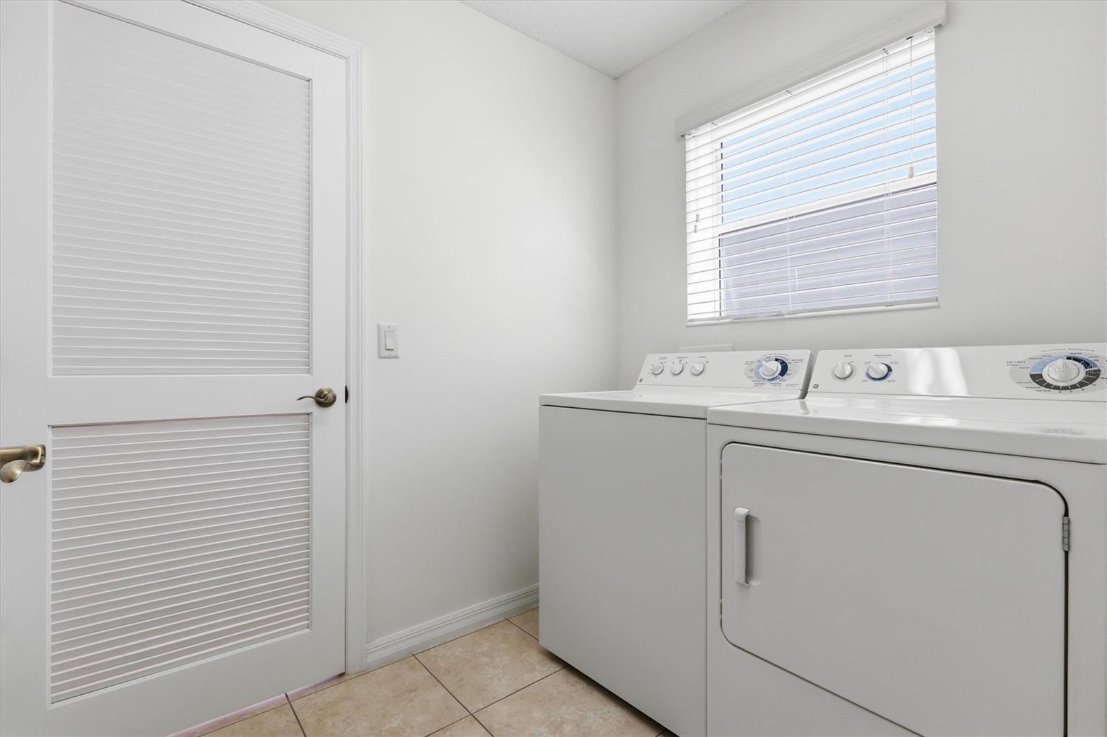 1563 EASTOVER TER, THE VILLAGES, FL, 32162