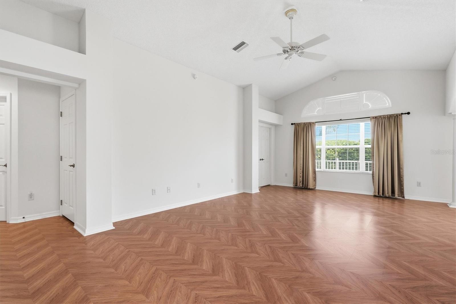 1563 EASTOVER TER, THE VILLAGES, FL, 32162